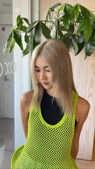 ミディアム レイヤーカット/ マリアのヘアスタイル