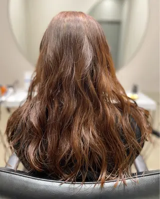 ロング カラー 佐野 えり奈のヘアスタイル