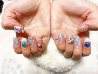 ネイル The Best Beauty受付担当のヘアスタイル