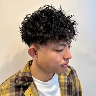 ショート メンズ 鈴木 一也のヘアスタイル