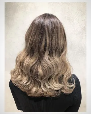 ロング カラー 森田 尚貴のヘアスタイル