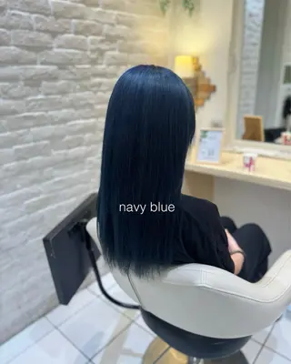 ロング Notoミルクティー グレージュカラーのヘアスタイル