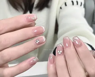 ネイル サ ユリのネイルデザイン