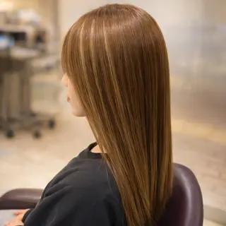 カラー Yoshida neiroのヘアスタイル