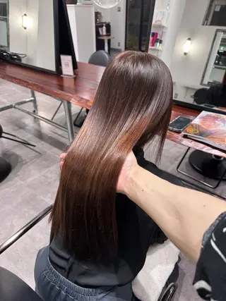 ロング HOLLY 髙橋ユウキのヘアスタイル