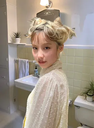 ミディアム Fev AYAHAのヘアスタイル