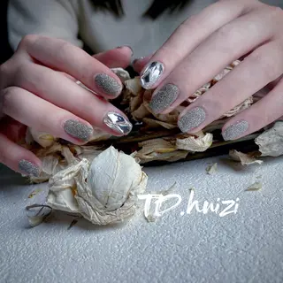 ミディアム めぐみのネイルサロン 惠のネイルデザイン