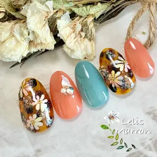 ネイル Lelis Marron所属・岸 侑李のネイルデザイン