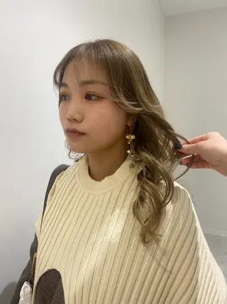 ロング ベージュ/アレンジ /横浜/杉本千夏のヘアスタイル