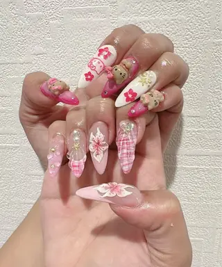 ネイル YK 美学院のネイルデザイン