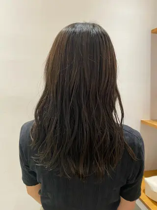 セミロング カラー 女性専用サロンmelt四条畷所属・三代 遥香のヘアスタイル