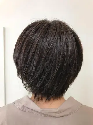 ショート カラー 横田 尚登のヘアスタイル