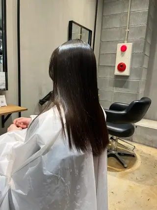 ロング こまつばらみお/レイ ヤー/ダブルカラーのヘアスタイル