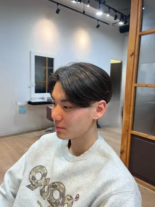 メンズ NEIRO/透明感 カラー/グレージュのヘアスタイル