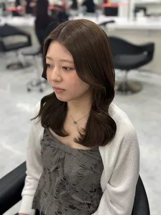 セミロング カラー ヘアアレンジ 透明感💕今っぽ似合 わせ𝐍𝐨. 𝟏のヘアスタイル