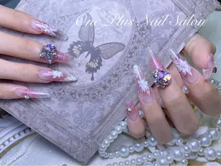 ネイル One Plus Nail Salonのネイルデザイン