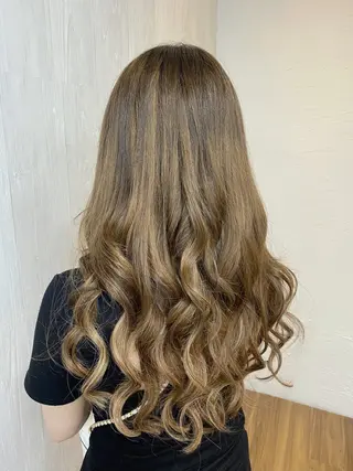 セミロング GLOSS♡ ヤマガミコウジのヘアスタイル