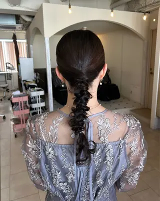 ロング Maho/海外 レイヤー/ハイトーンのヘアスタイル