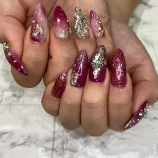 ネイル 矢崎 千春のネイルデザイン