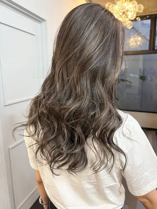 ロング Stir maison[ステアメゾン]所属・layer cut /MIKUのヘアスタイル