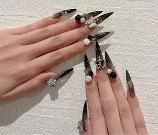 ネイル D-BEAUTY Nailsalonのネイルデザイン