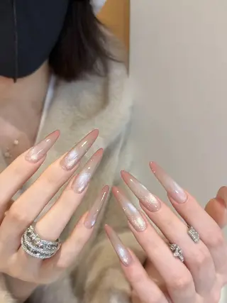 ネイル 安田 友梨のネイルデザイン