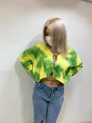 セミロング カラー ヘアアレンジ メンズ キッズ ネイル マツエク・マツパ アイブロウ 🌟ブリーチ特化型 ハイトーンカラー🌟のヘアスタイル