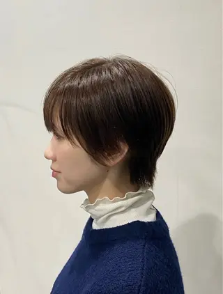 ショート 新谷 結菜のヘアスタイル