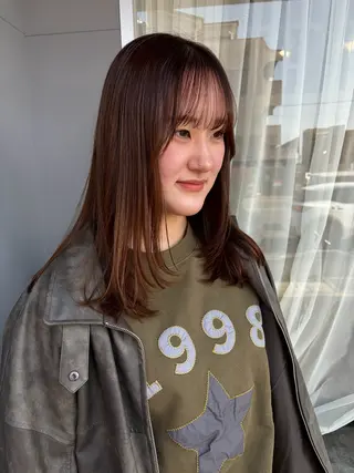 セミロング eim AYUKAのヘアスタイル