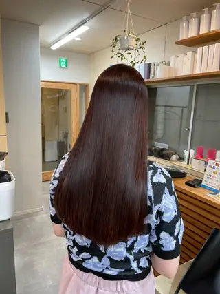 ロング アライ レンカのヘアスタイル