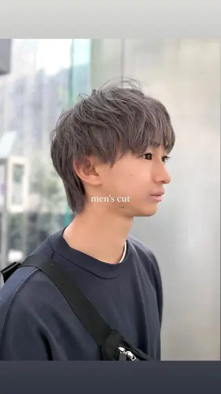 ショート カラー メンズ CHERIEブリーチ ダブルカラー　天神のヘアスタイル