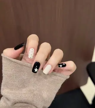 ネイル Theone栄店 伊藤のネイルデザイン