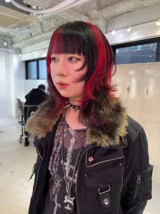 セミロング 💥ウルフカット デザインあんな💥のヘアスタイル