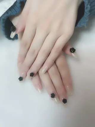 ネイル Amina nail salonのネイルデザイン