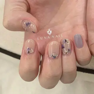 ネイル アトリエ　ミモザ所属・いまむら あかりのネイルデザイン