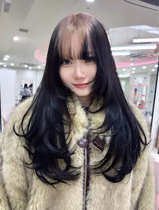 ロング カラー ヘアアレンジ 艶カラー/ハイトーン /レイヤーカットのヘアスタイル