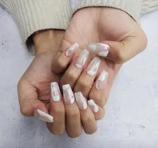 ネイル nailstudio eviz新宿店のネイルデザイン