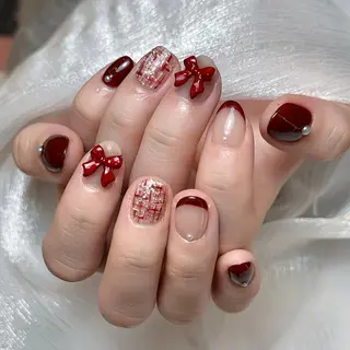 ミディアム タオ タオ Nailのネイルデザイン