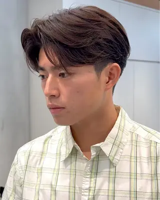 ショート センターパート /ニュアンスパーマのヘアスタイル