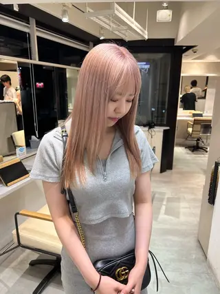 セミロング カラー ayaka🫧 梅田ダブルカラーのヘアスタイル