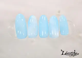 ネイル Leonie Ayami.mのネイルデザイン