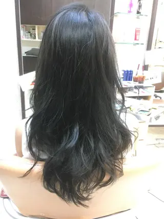 セミロング カラー Minami .のヘアスタイル