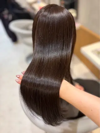 ロング イウラ ショウヤのヘアスタイル