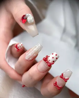 ネイル Hina 池袋 長だしチップ専門店のネイルデザイン