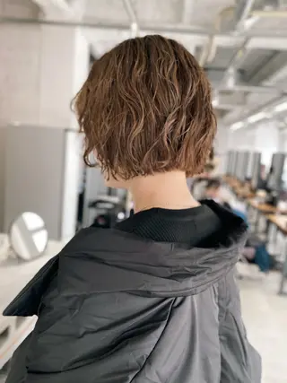 ショート カラー パーマ steed tokyo所属・KOOKI スティードトーキョーのヘアスタイル