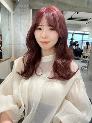 セミロング 透明感🎀LOREN エリコ🌈のヘアスタイル