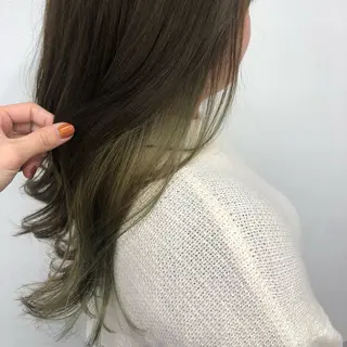 ロング カラー 堀越 エリのヘアスタイル