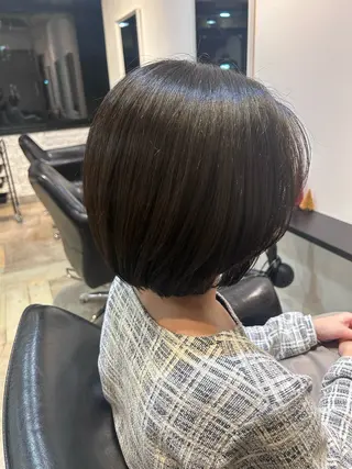 ミディアム カラー 三浦 栞のヘアスタイル
