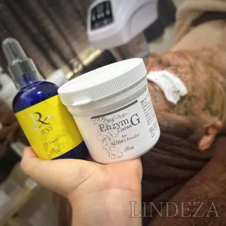 private salon 𝐋𝐈𝐍𝐃𝐄𝐙𝐀所属・LINDEZA Ayaのエステ・リラクイメージ
