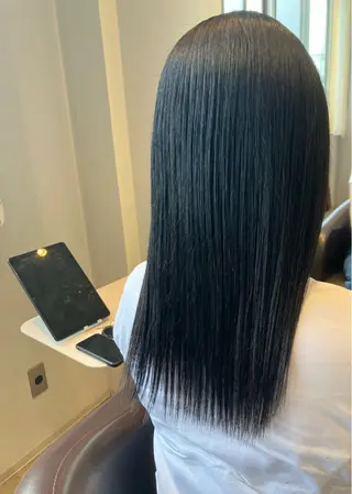 ミディアム OCHIAI KEISUKEのヘアスタイル